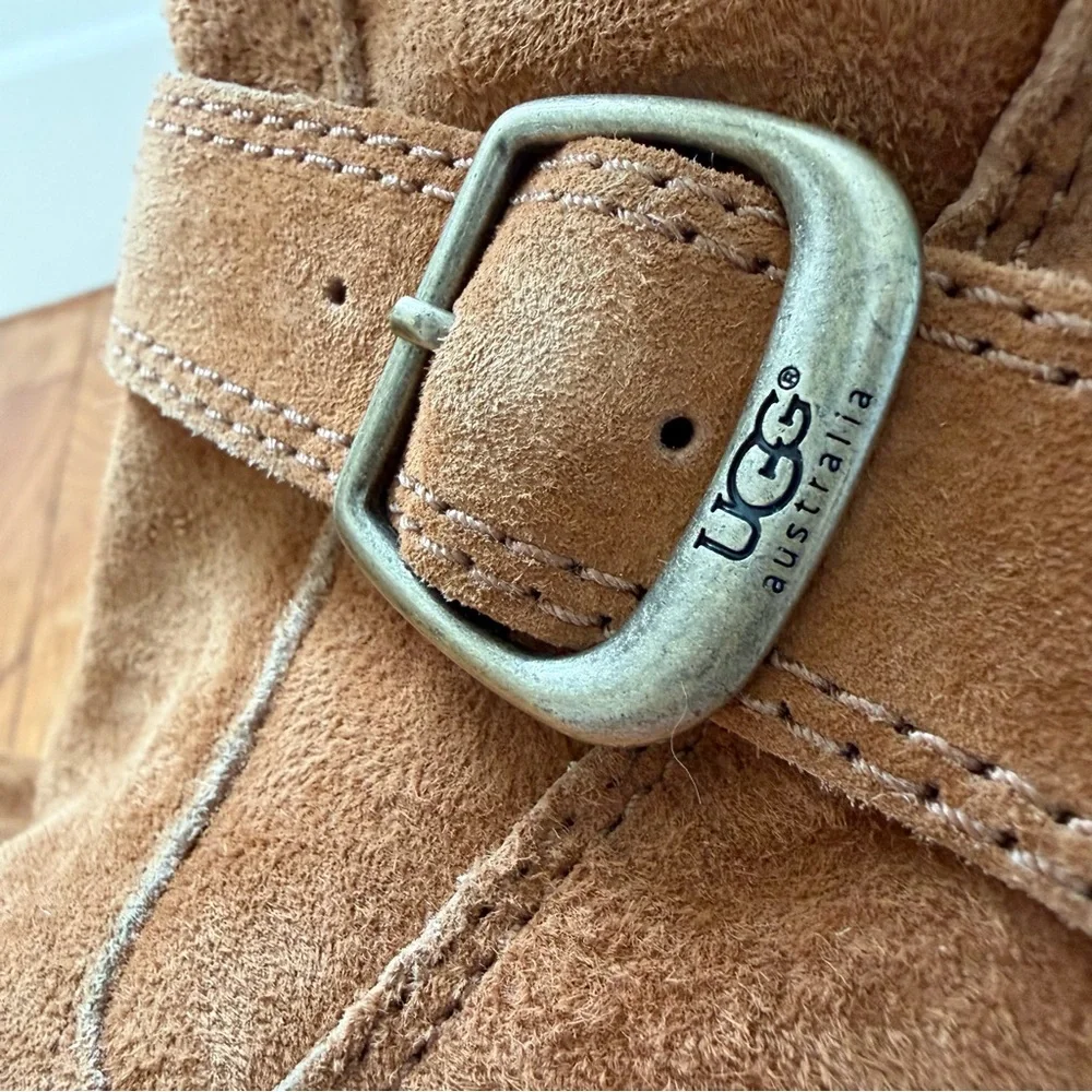 UGG Gisella Brown Suede Buckle Wedge Shearling Mid Calf Back Zip Boots Size 7